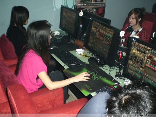 CF��Խ������Ůս�ӷ�̸ʵ����Ůս�ӣ� �����ǳ�