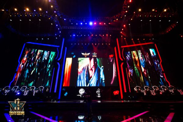 LOLȫ��Ʒ�ơ�Hi �������ǡ��Ƴ� �й�3֧�ӳ���S4�ܾ���