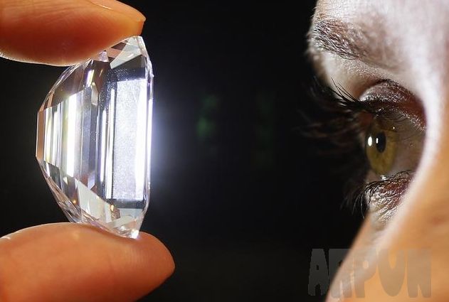 ��ѧ���������Ȼ��ʯ����Ӳ��ҹ�ⱦʯ