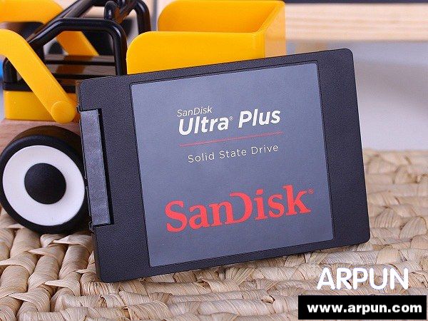 入门级固态硬盘 八款500以下128G固态硬盘推荐闪迪至尊高速128GB固态硬盘推荐