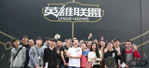 LOL������ս��ɶ� 4��21�տ�����Ʊ